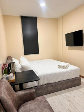 Xhostel Subang Bestari